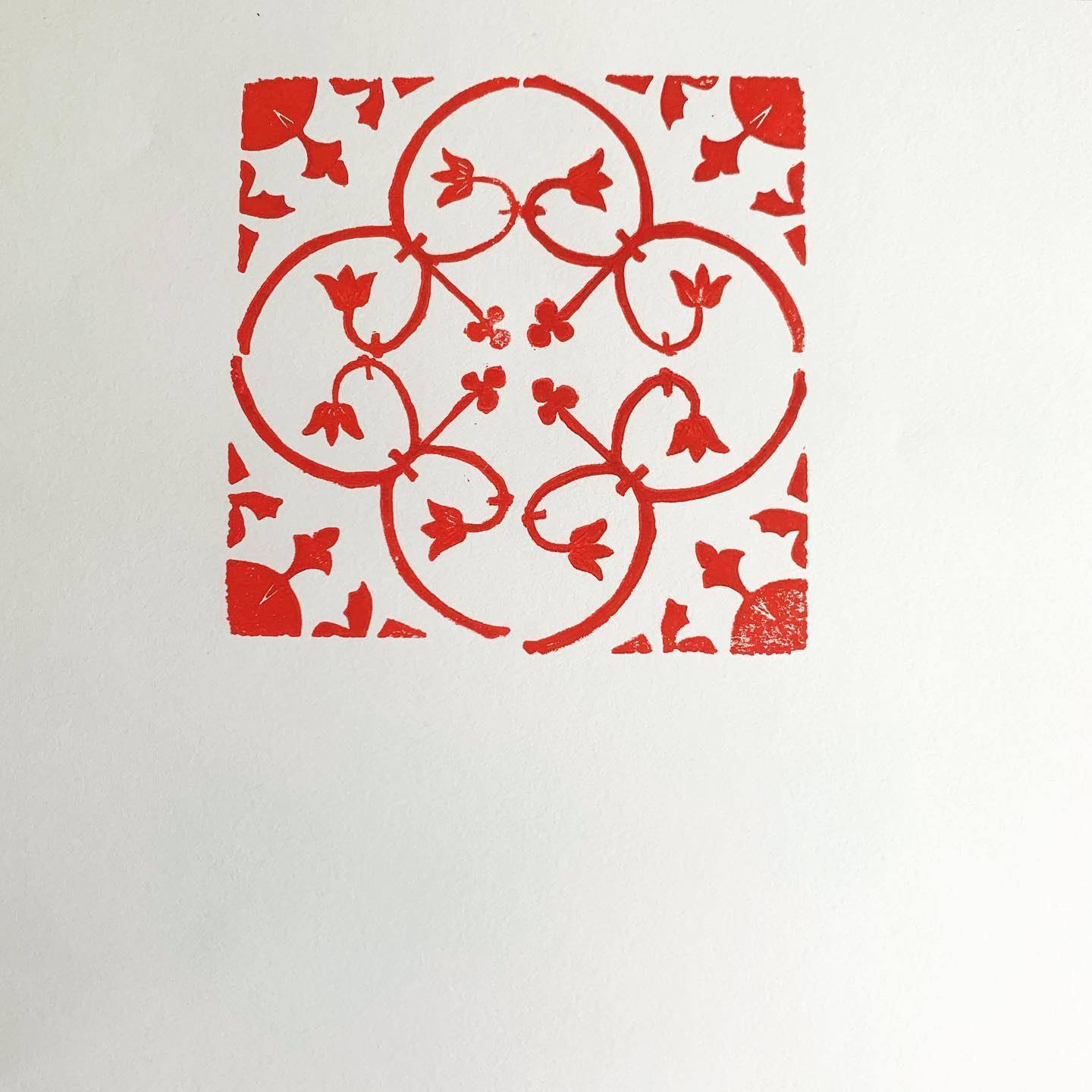 Portuguese tile (rotation, red)